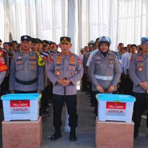 Tali Asih Kapolri untuk Anggota Polri Korban Bencana di Sumbar