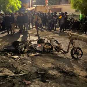 Warganet Desak Polisi Tangkap Pelaku Pembakaran Lapak UMKM di Kalibata