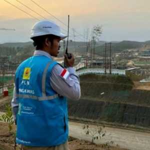 PLN Terus Berjuang Terangi Desa-desa Aceh yang Masih Gelap