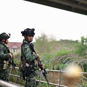 Kamboja Tuduh Militer Thailand Terus Menyerang, Gencatan Senjata Trump Diragukan