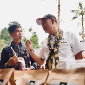 Agus Jabo Graduasi 300 Penerima Bansos PKH di Kendal