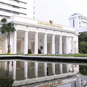 Kemlu Pulangkan Sembilan WNI Korban Online Scam dari Kamboja