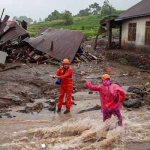 Menguatkan Sistem Penanggulangan Bencana Indonesia