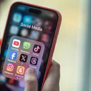 Pembatasan Akses Medsos bagi Anak Bukan Sikap Anti Teknologi