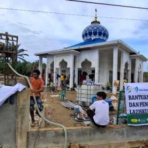 20 Hari Kesulitan Air, Warga Desa Air Tenang Kini Syukuri Hadirnya Sumur Bor  Lazisku