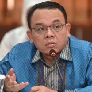 Nenek Ditolak Bayar Tunai, DPR Minta Kemenkeu dan BI Turun Tangan