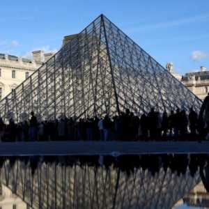 Museum Louvre Paris Tutup Akibat Krisis Internal