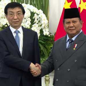 Prabowo Terima Kunjungan Ketua MPR Tiongkok di Istana Merdeka