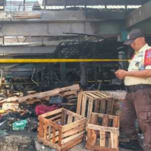 Police Line Pasar Induk Kramat Jati