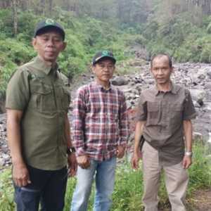 Kondisi Hutan di Hulu Sungai Guci Masih Lebat dan Tetap Terjaga