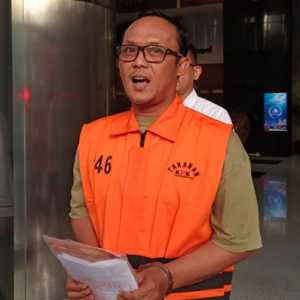 Bupati Lamteng Ardito Bungkam soal Dugaan Aliran Uang ke Partai