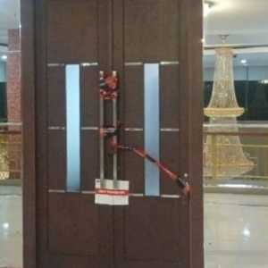 Ruang Kerja Bupati Bekasi Disegel