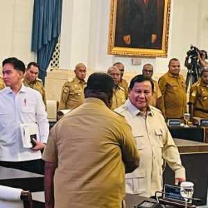 Prabowo Imbau Kepala Daerah Papua Jangan Banyak Jalan-jalan ke Luar Negeri