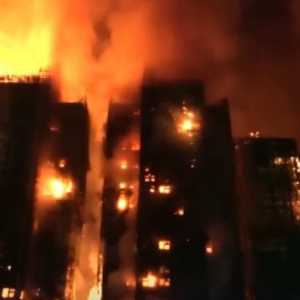 Kemlu RI: 125 WNI Selamat, 5 Orang Masih Hilang dalam Kebakaran Apartemen Hong Kong