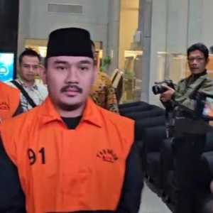 Kasus Bupati Bekasi dan Sang Ayah Sangat Menyedihkan