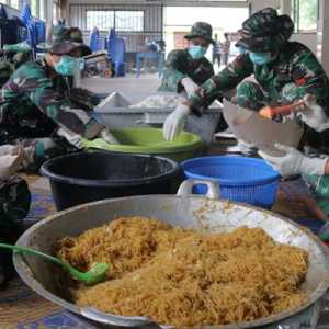 Dapur Umum TNI