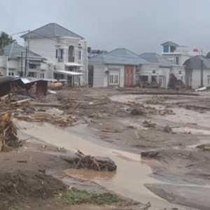 Perusahaan Pemicu Banjir Sumatera Harus Dijerat Pidana, Tak Cukup Digaris Segel
