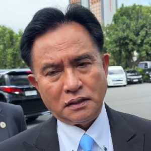 Menko Yusril Belum Berani Jawab Polemik Perpol 10/2025