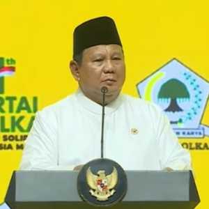 Pidato Prabowo buat Roy Suryo: Jangan Lihat ke Belakang