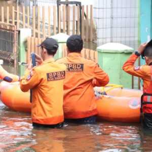 Sejumlah Wilayah di Bandung Terendam Banjir, Akses Utama Lumpuh