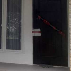 Rumah Dinas Kajari Bekasi Disegel KPK, Dijaga Petugas