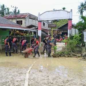Bahu Membahu Pulihkan Bencana