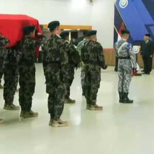 Ini Penyebab Menteri KKP Pingsan Saat Pimpin Upacara Pelepasan Korban Pesawat ATR