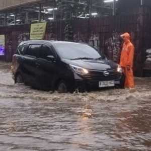 Banjir Meluas di Jakarta Akibat Hujan Deras