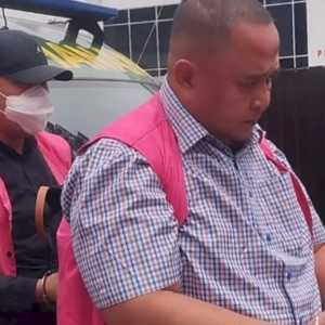 Eks Bupati Dendi Ramadhona dan Barbuk Korupsi SPAM Diserahkan ke Jaksa