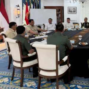 Prabowo Gelar Pertemuan Rutin dengan Pimpinan TNI di Istana