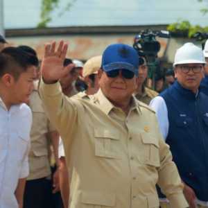 BUMN Bangun Huntara di Aceh Tamiang, PLN Sambung Listrik untuk Semua Rumah dan Fasum