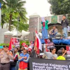 Segera Periksa Staf Ahli di Kemenkeu terkait Dugaan Gratifikasi!