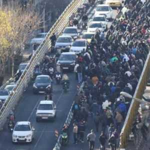 Demonstrasi Iran, Aktivis: Negara Menganggap Protes Anti Pemerintah Ilegal