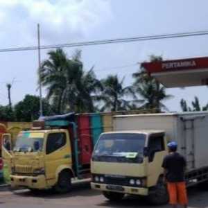 Bahlil Nyatakan Indonesia Setop Impor Solar