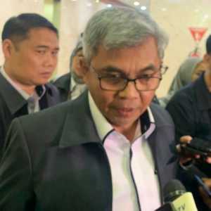 Penahanan Tersangka Kasus CSR BI dan Korupsi Kuota Haji Cuma Soal Waktu