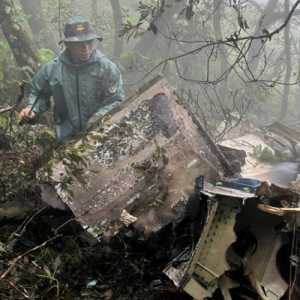 Bangkai Pesawat ATR 42-500