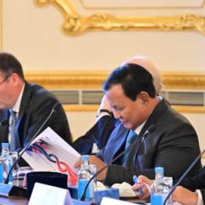 Prabowo Paparkan Capaian Sekolah Rakyat di Forum Pendidikan Inggris