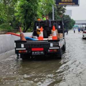 Jasa Marga Kerahkan Pompa Atasi Genangan Arah Bandara