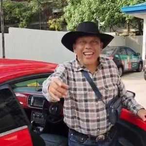 Eggi Sudjana Nyetir Mobil Mewah di Malaysia Bukan Hoaks