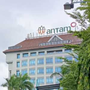 IHSG Melemah 0,60 Persen di Sesi I, Saham BBCA dan ANTM Jadi Pusat Transaksi