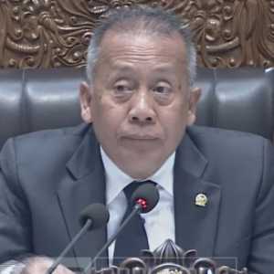 Paripurna DPR Sepakat Polri Tetap di Bawah Presiden