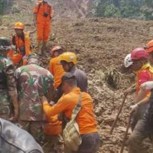 Update: Korban Jiwa Longsor Bandung Barat 16 Orang