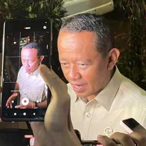 Bahlil Pastikan Harga Listrik 2026 Tidak Naik, Soal Diskon Belum Dibahas