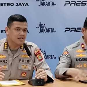 Polda Metro Jaya Terima Barang Bukti Pelaporan Pandji Pragiwaksono