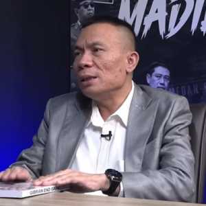 Seluruh Wakil Rakyat di Senayan akan Dibagi Buku ‘Gibran End Game’