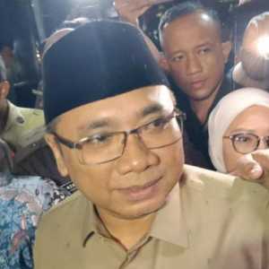 Kalau Tak Ada Apa-apanya, Kenapa Jokowi Larang Yaqut Ngomong di Pansus Haji?