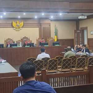 Saksi Cabut dan Luruskan Keterangan Terkait Peran Tian Bahtiar