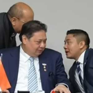 Wajar Sekelas Seskab Teddy Merajuk