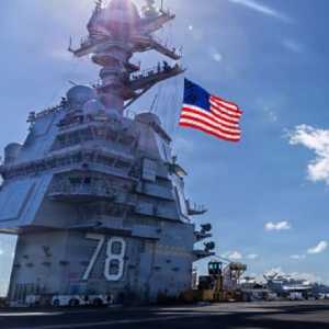 Kapal Induk Raksasa AS Berlabuh di Israel saat Tensi dengan Iran Meningkat