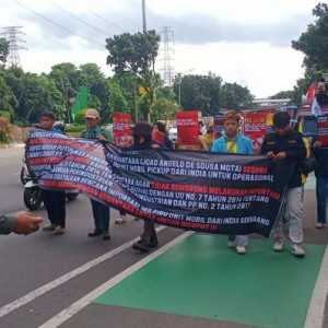 Buntut Rencana Impor 105 Ribu Pikap dari India, Mahasiswa Geruduk Kantor Agrinas